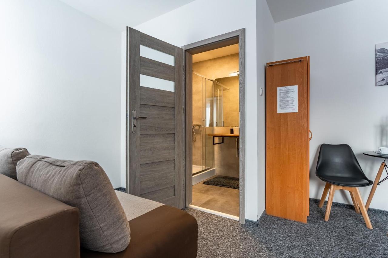 Villa 84 & Apartments Jacuzzi & Sauna Zakopane Buitenkant foto