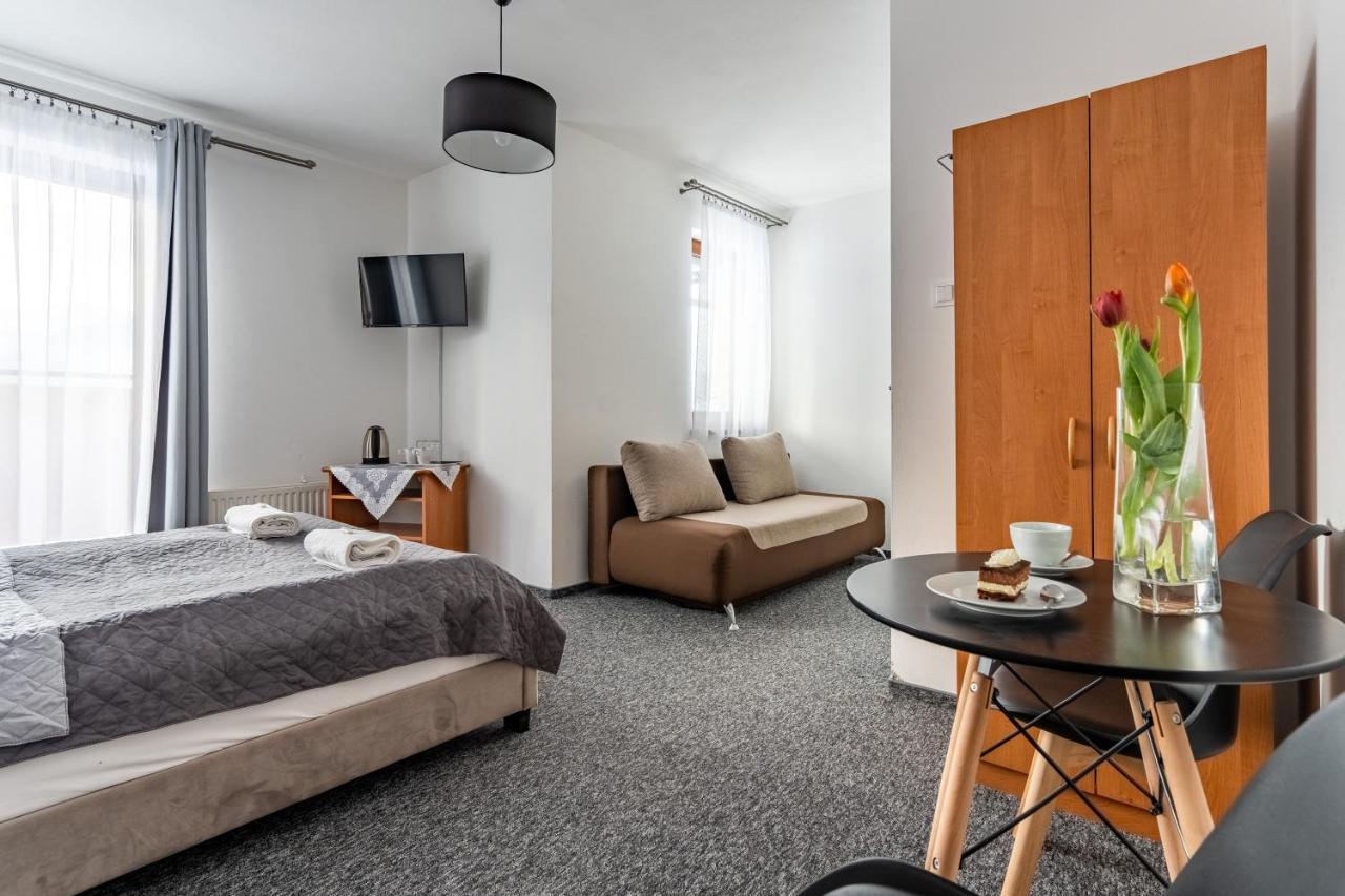Villa 84 & Apartments Jacuzzi & Sauna Zakopane Buitenkant foto