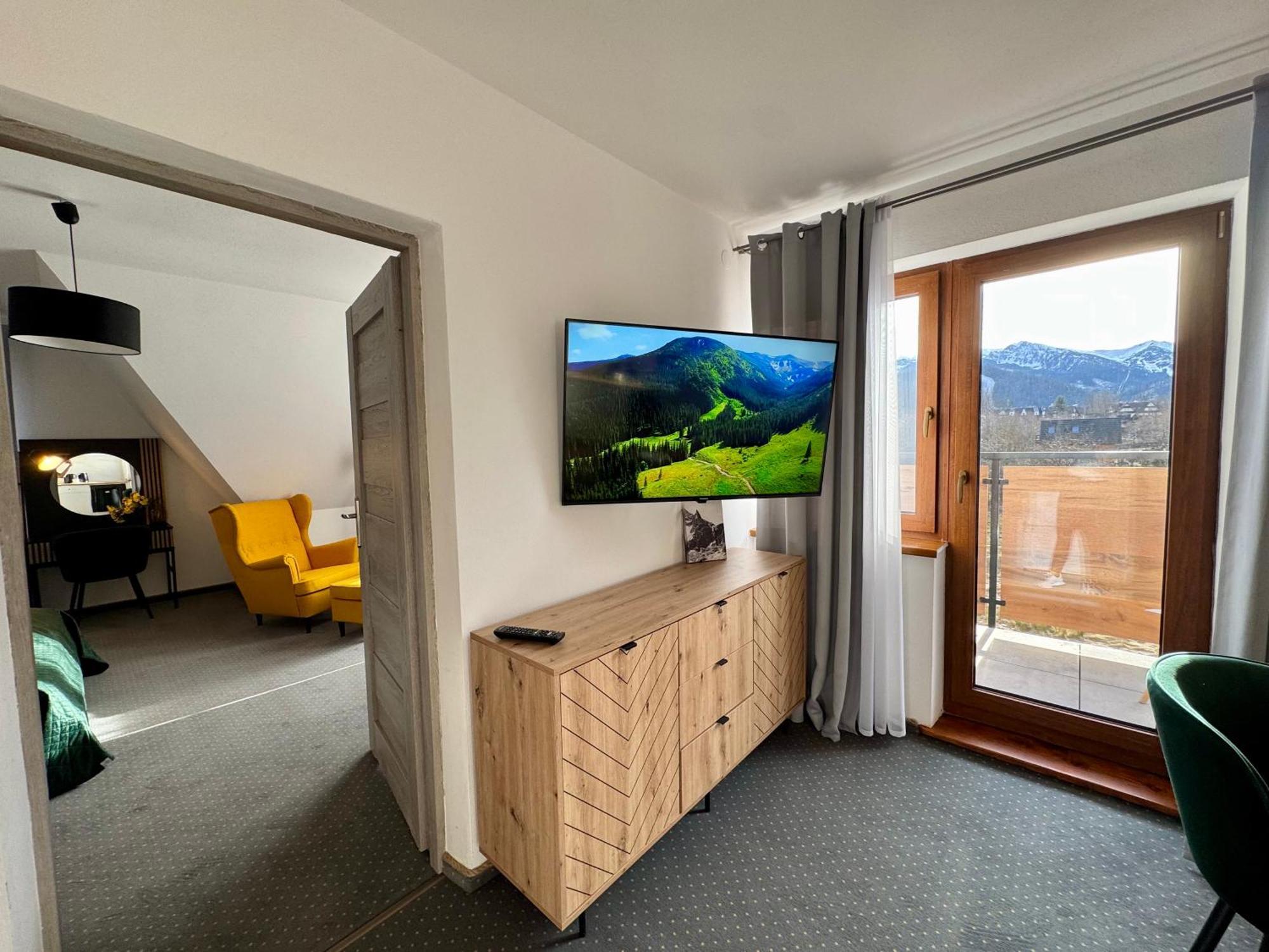 Villa 84 & Apartments Jacuzzi & Sauna Zakopane Buitenkant foto